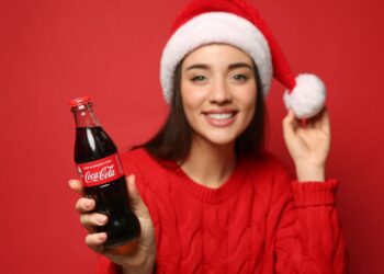 Coca Cola Vianočný Kamión 2023 zavíta už dnes do Petržalky v Bratislave