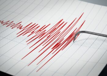 Strednú časť Japonska zasiahlo v nedeľu silné zemetrasenie s magnitúdou 7,5