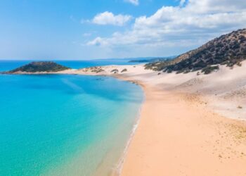 Malebný ostrov s fantastickou klímou a najčistejšími plážami so zlatým pieskom v Európe