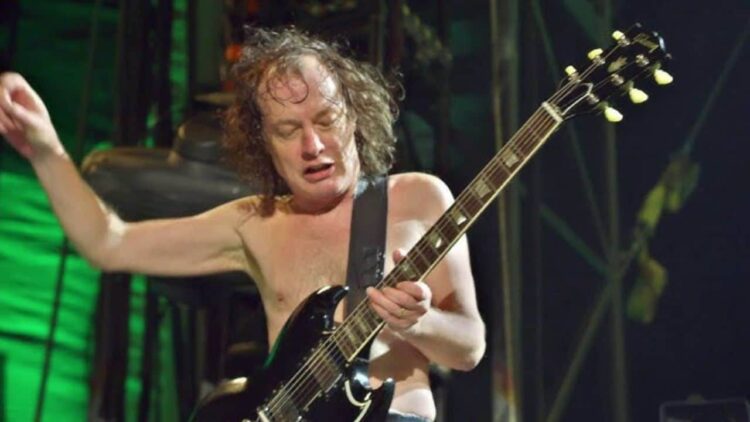 Angus Young, kľúč k jeho jedinečnému gitarovému zvuku